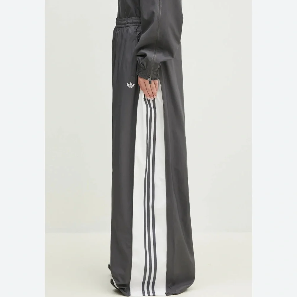 ISO - Picture 3 of 3